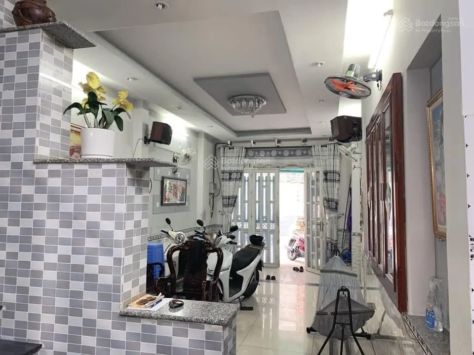 Bán lẹ căn nhà đang ngộp Tân Vĩnh, Q4, diện tích 62m2 giá 2 tỷ 750