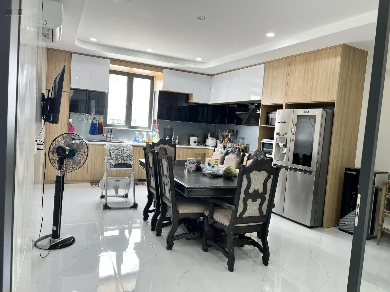 Bán nhà 5 tầng ngang 5,5m mặt tiền Trần Nguyên Hãn trung tâm phố Nha Trang