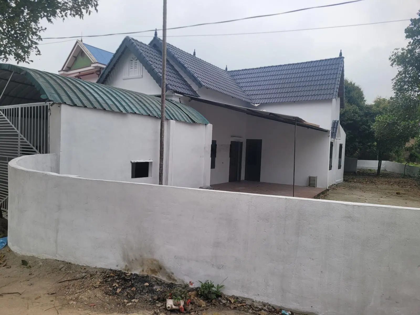 Kinh doanh thả ga. Đường trục chính. 400m2- chỉ 3.3 tỷ. Sổ đỏ