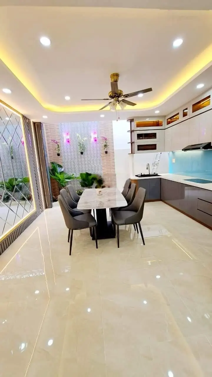Siêu phẩm 4 tầng, 52m2 (4.2x12.5 m), hẻm 7m, sân thượng, ban công, sổ hồng, Hiệp Bình Chánh, 6 tỷ