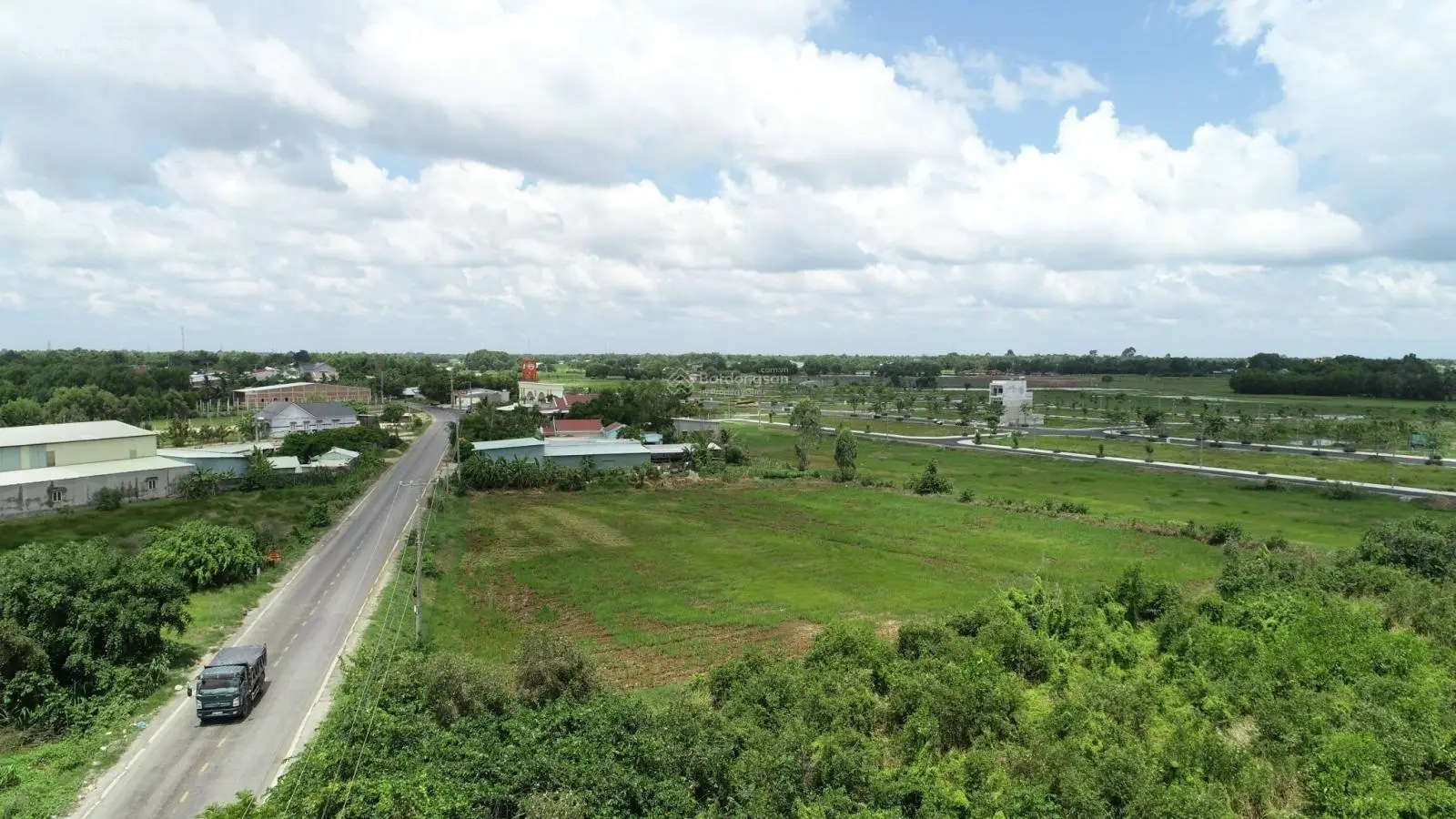 Bán nhà góc 2MT đường Vành Đai 3, Thị Trấn Đức Hòa, Long An, DT: 25x80m - 15 tỷ
