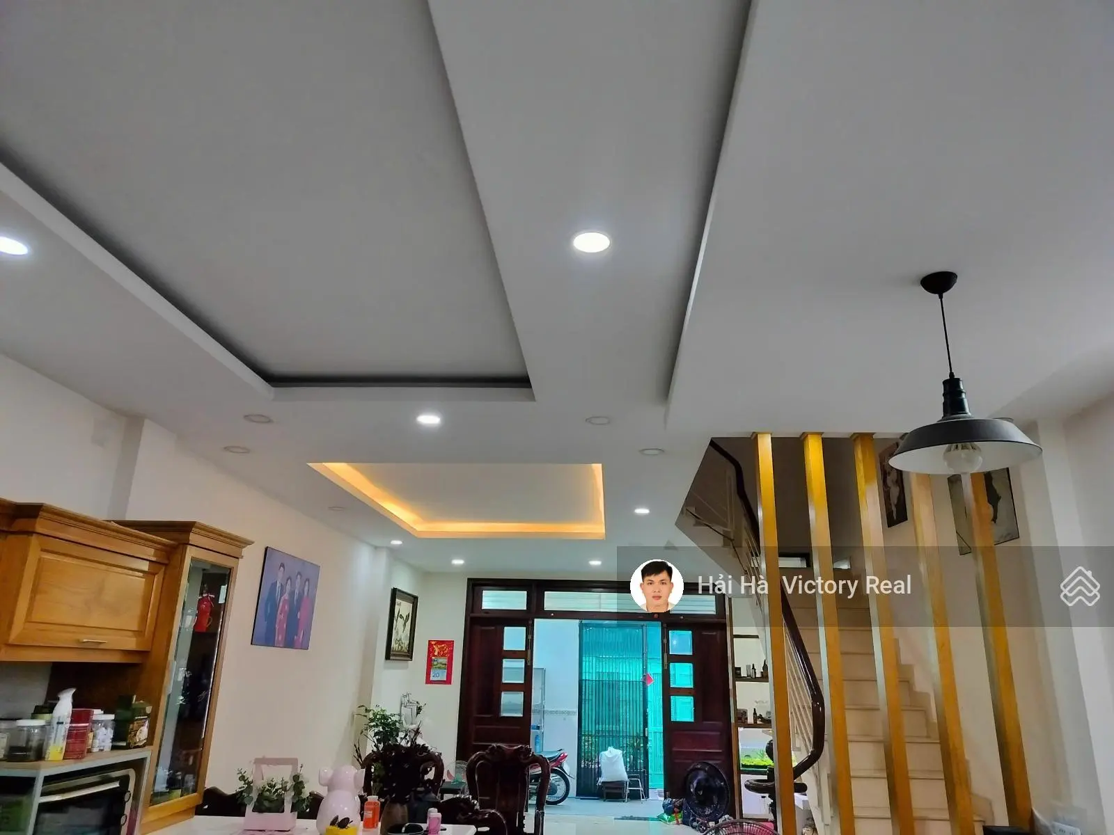 Bán nhà đẹp 3 tầng ở đường Phạm Văn Bạch - Tân Sơn _ DT: 5x17m, thiết kế hiện đại, gần mặt tiền