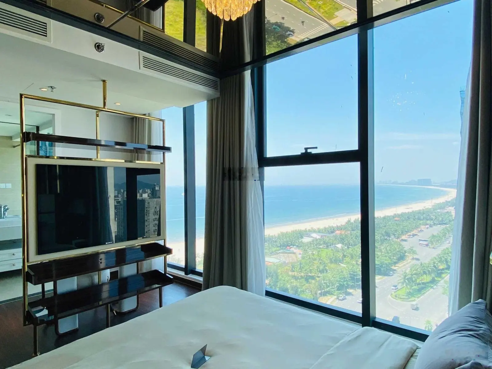 Bán căn hộ cao cấp mặt biển, sở hữu lâu dài, giá chỉ từ 4,3 tỷ
