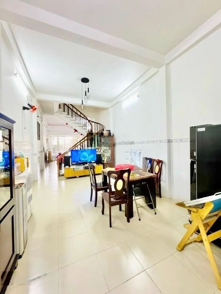 Bán nhanh 6tỷ850 mặt tiền kinh doanh 4 tầng khu bàu cát - kế đồng đen - đường 12m có lề - 79m2