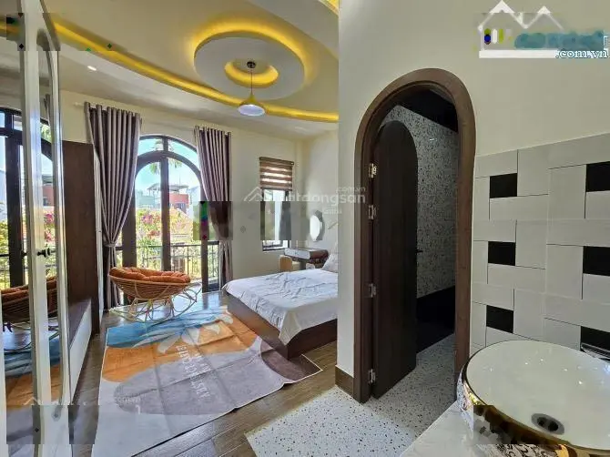 Bán nhà Lạc Long Quân, P10, Quận 11. SHR, pháp lí chuẩn