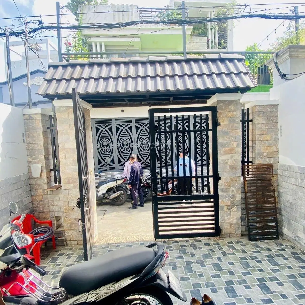 Cần bán gấp nhà 2 tầng, 2pn 4,5x16m sát Nguyễn Duy Trinh, trung tâm Bình Trưng Đông chỉ 5,x tỷ