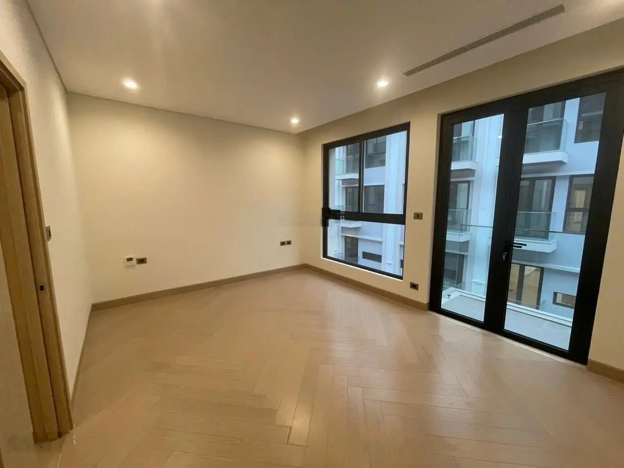 Siêu Hiếm! CC cần nhượng lại căn LK 75m2 Block 15 mặt Đại Lộ Hoàng Mai không ai bán ,giá 30,2 tỷ.