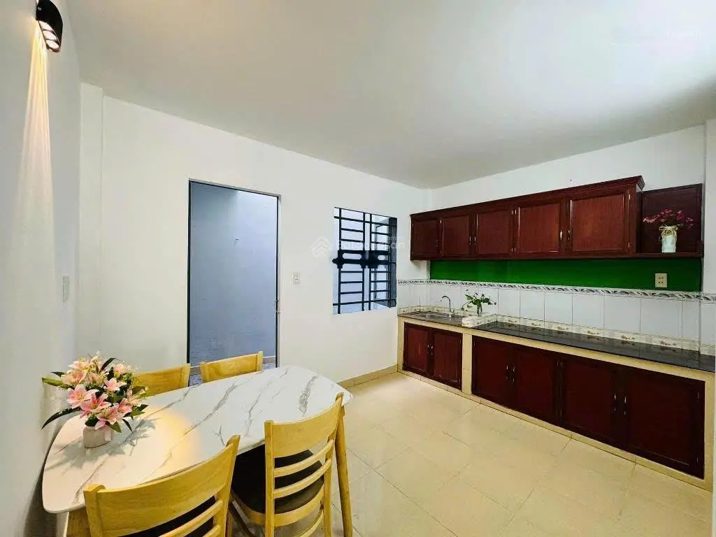 Bán nhà 75m2 HXH thông (4x19) - nhà đẹp vào ở ngay gần Tân Kỳ Tân Quý - Bình Hưng Hòa B - cực thơm