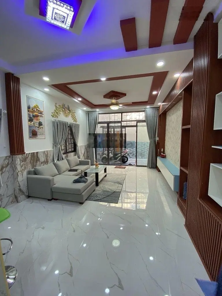 Q7̣̂ - hơn 60m2 -full nội thất vài bước ra mặt tiền trần xuân soạn- nhỉnh 5 tỉ