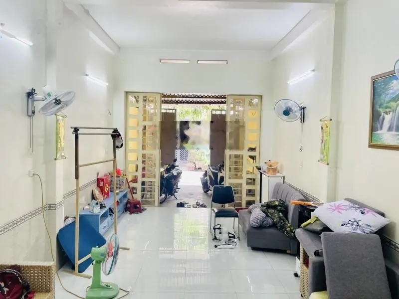 Bán nhà Ấp Đông 1 - Thới Tam Thôn - Hóc Môn 88m2 giá chỉ 5.5 tỷ