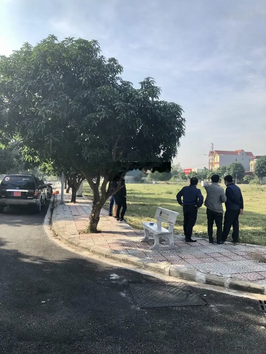 Bán đất mặt đường Nguyễn Đình Nghị, Hưng Yên. Diện tích 75m2