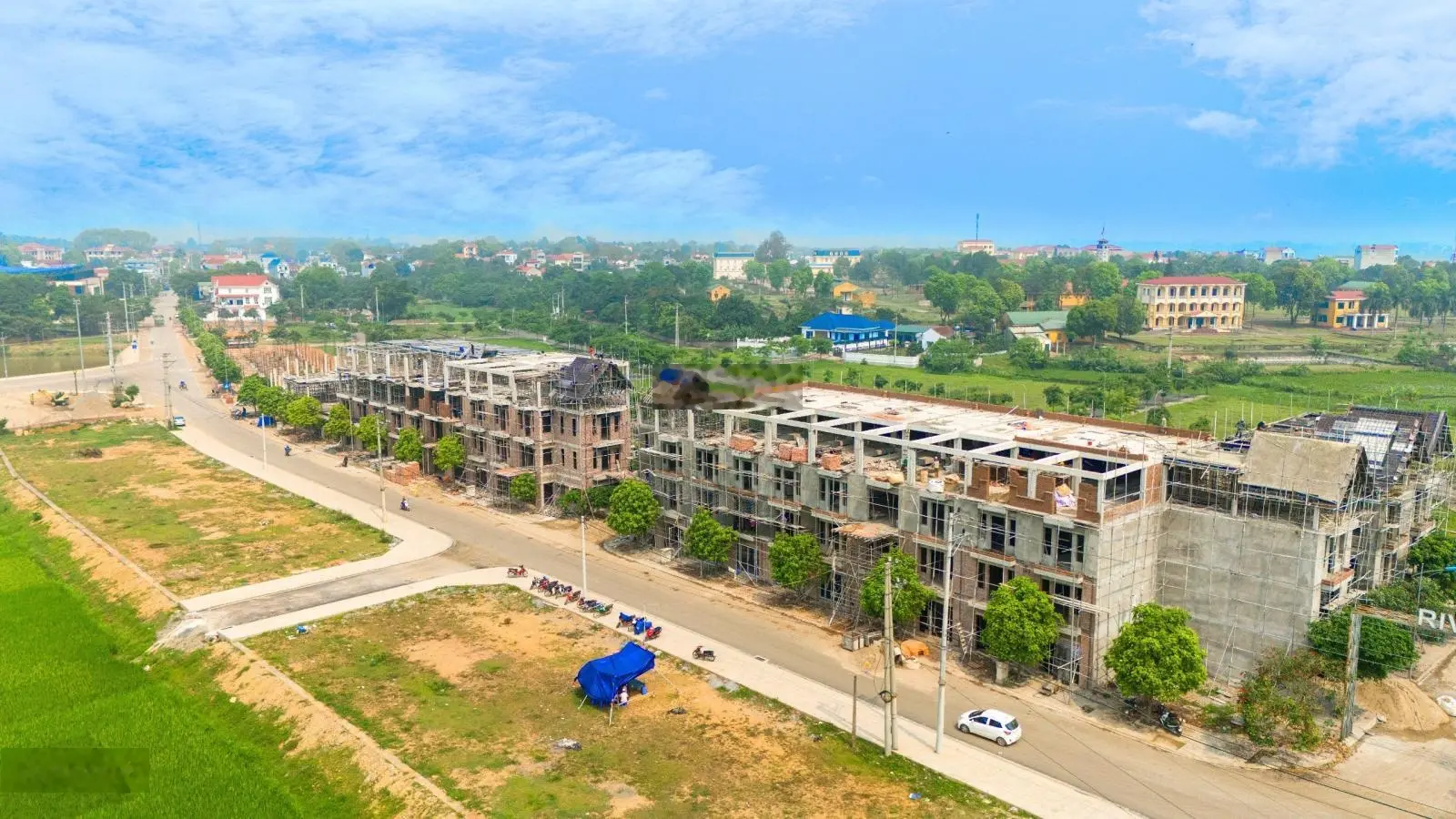 Bán lô đất 85m2 đã có sổ đỏ giá rẻ Khu Đô Thị Hưng Hoá River City 0987 404 ***