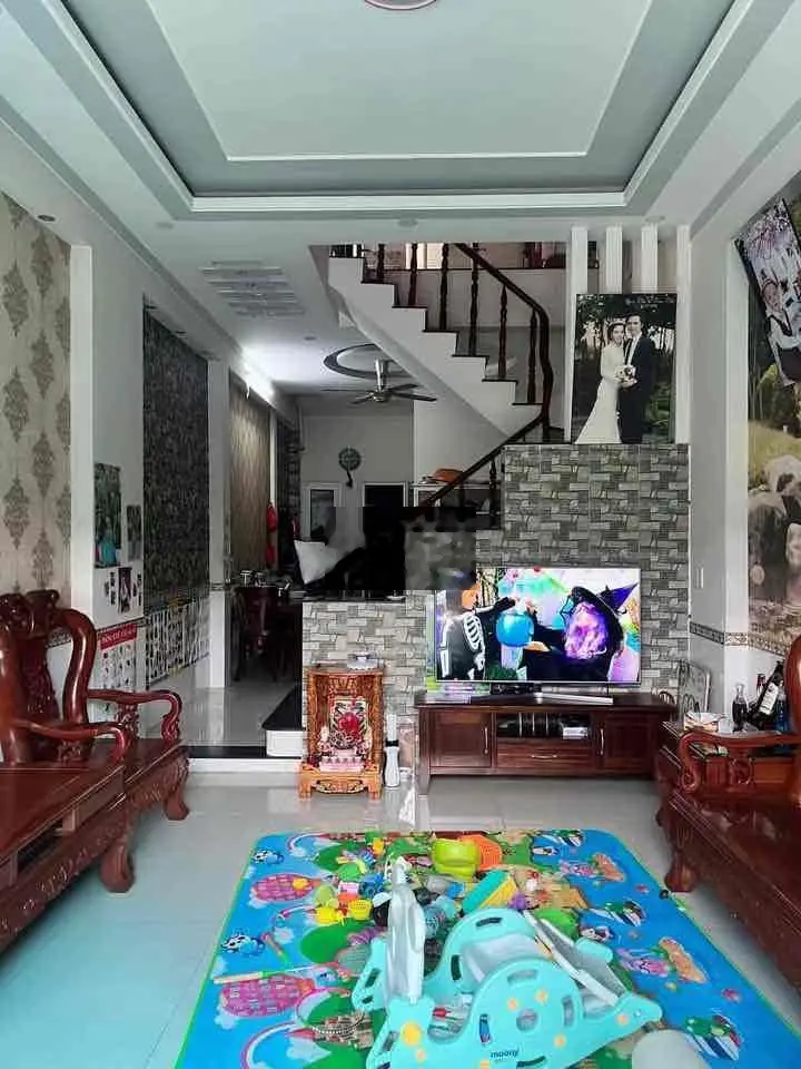 chính chủ cần bán nhà gần trung tâm hành chính dĩ an gần chợ dĩ an