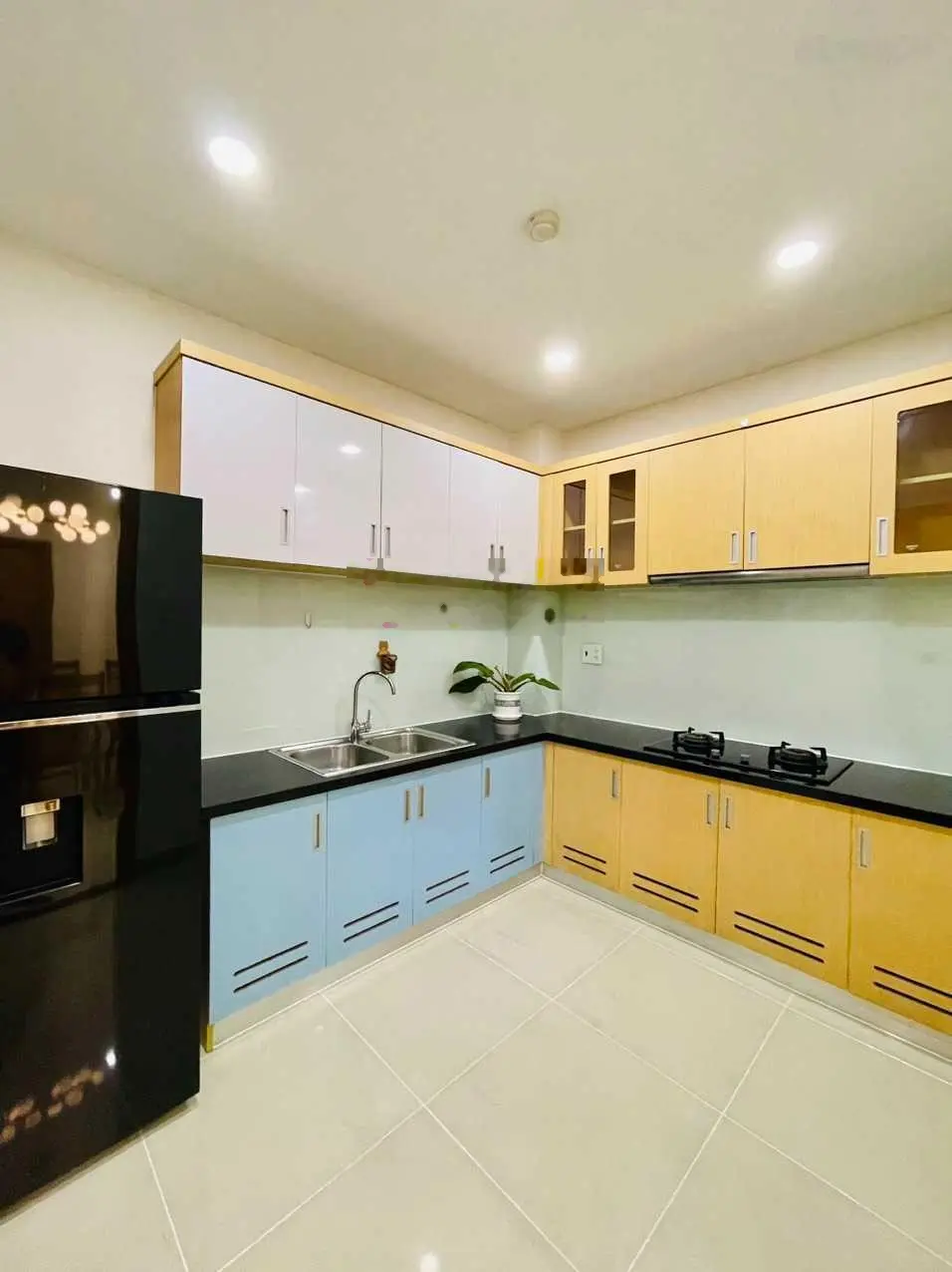 Bán căn hộ CC Res Green - Q. Tân Phú. Giá: 3.2 tỷ (2PN). Gọi em: 0909 426 ***