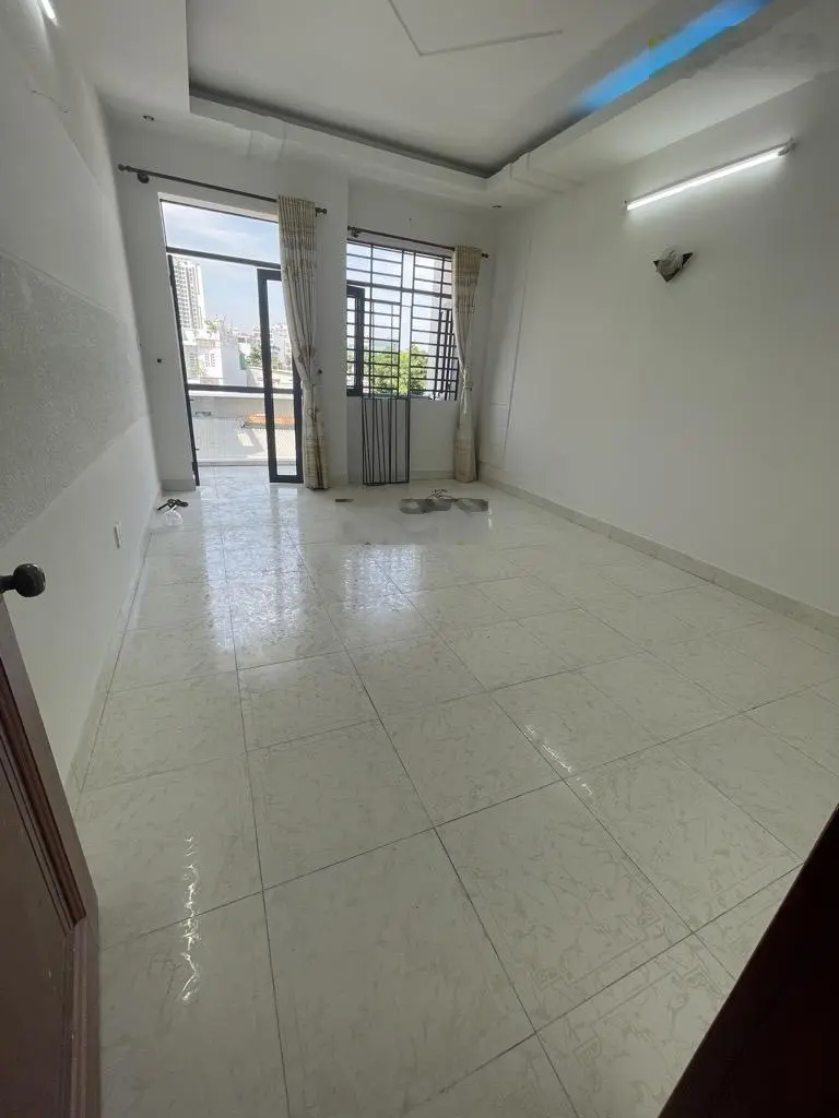 Mặt tiền nội bộ 15m, Lý Chiêu Hoàng, Quận 6, Gần CV Bình Phú, Nhà 4 tầng ( 4 x 16 ), Chỉ 9 tỷ x tl