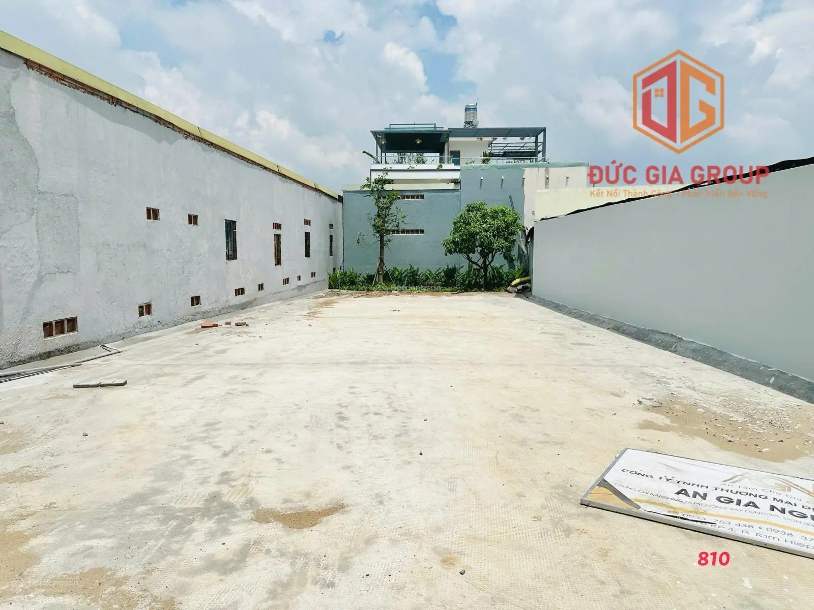 Bán nhà hoàn thiện 4 tầng, mặt tiền đường Đồng Khởi 6m4 x 56m, full thổ cư giá 30 tỷ!