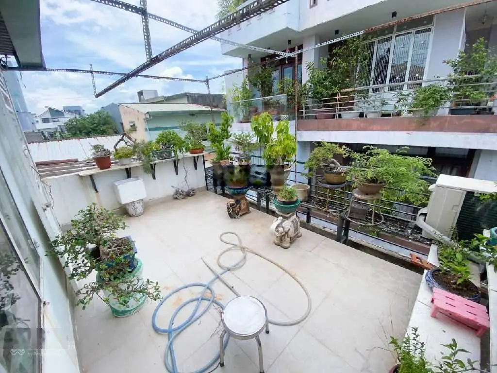 Lê Duẩn - 50m2 - Cách đường 60m - 3 tầng - 3.6 tỷ