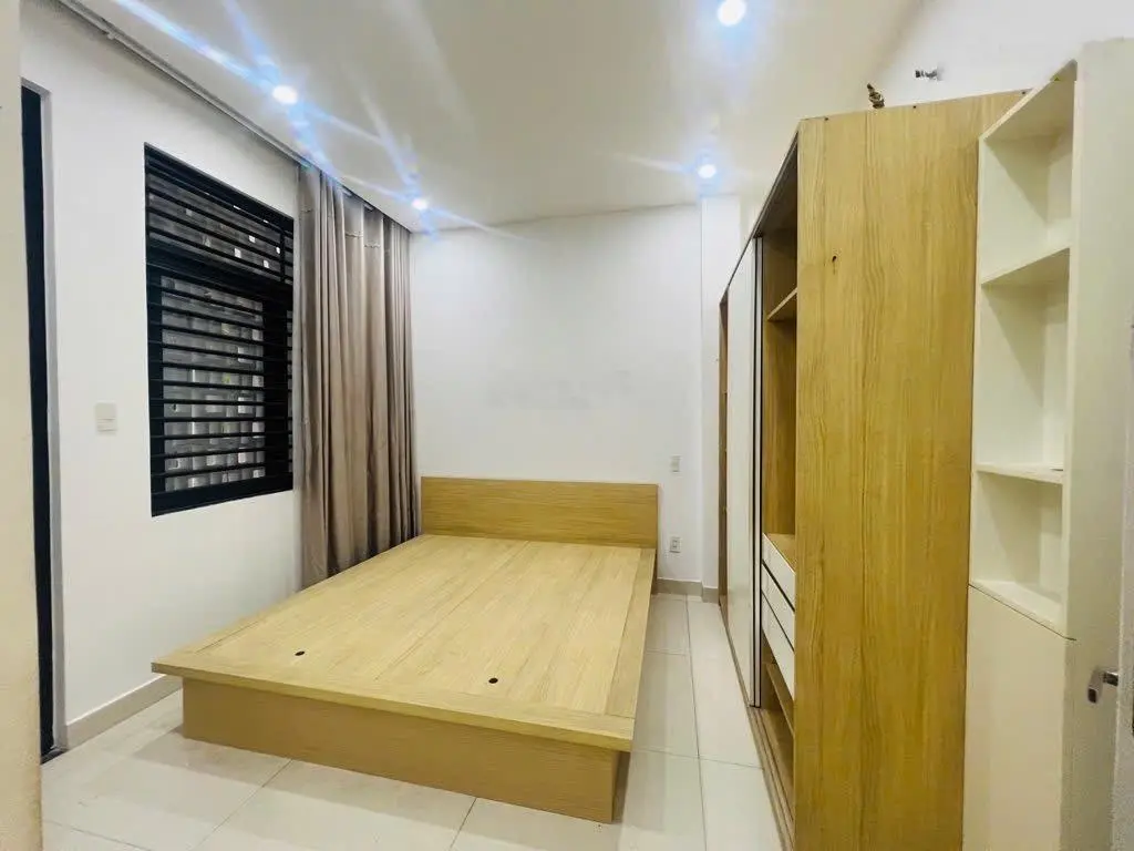 Bán nhà 3 tầng mới đẹp mt lý nhân tông, dt 100m2, giá nhỉnh 8,x tỷ