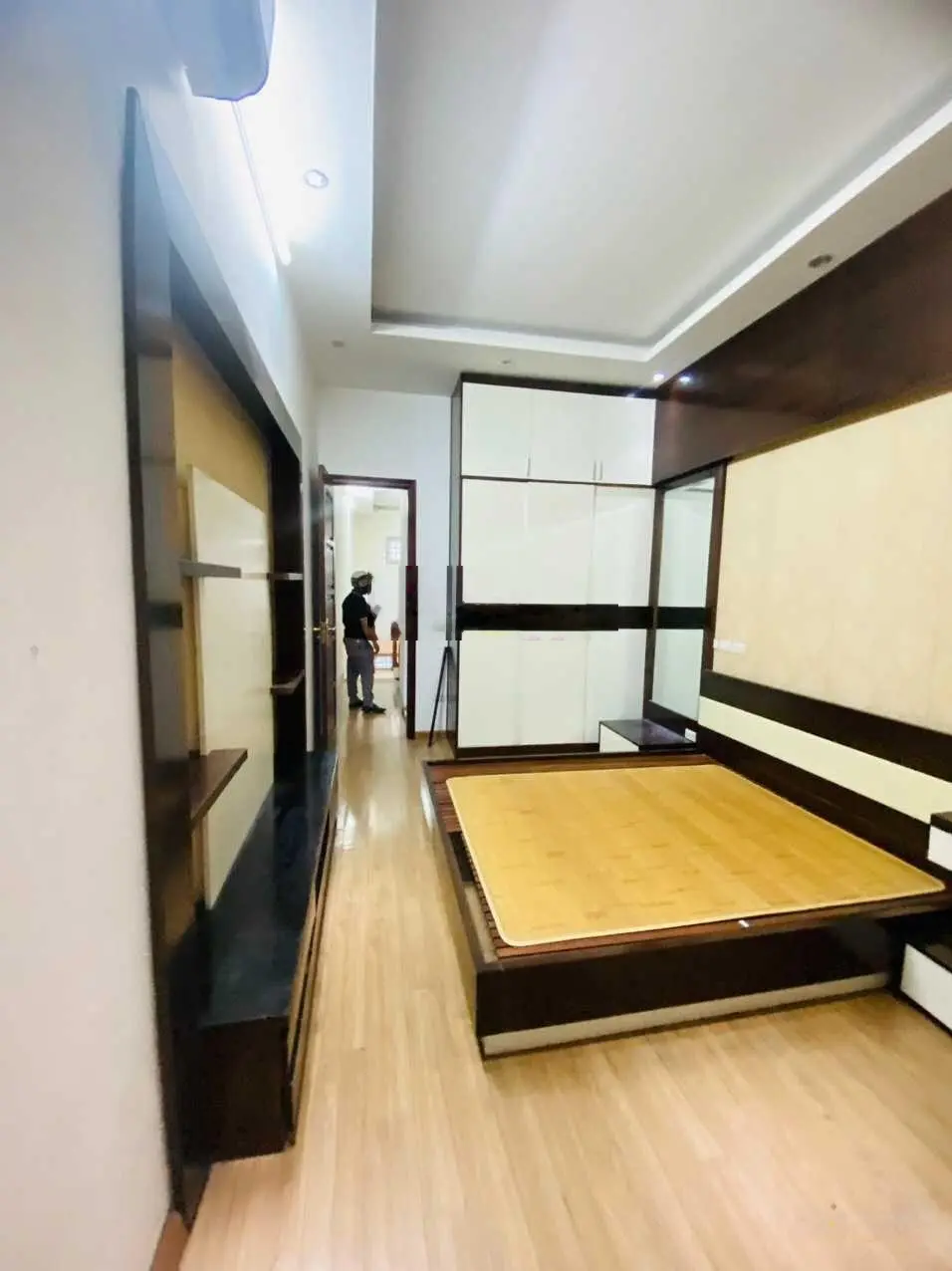 Tôi cần bán nhà Nguyễn Cao Lò Đúc 44m2*5tầng*MT4,5m* 7 tỷ nhỉnh - nhà lô góc - ôtô đỗ cửa