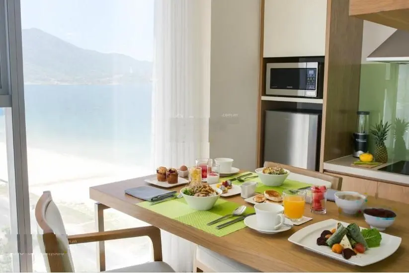 Hàng hiếm! Duy nhất căn góc tầng cao trực diện biển Mỹ Khê Fusion Suite, sẵn sổ hồng lâu dài