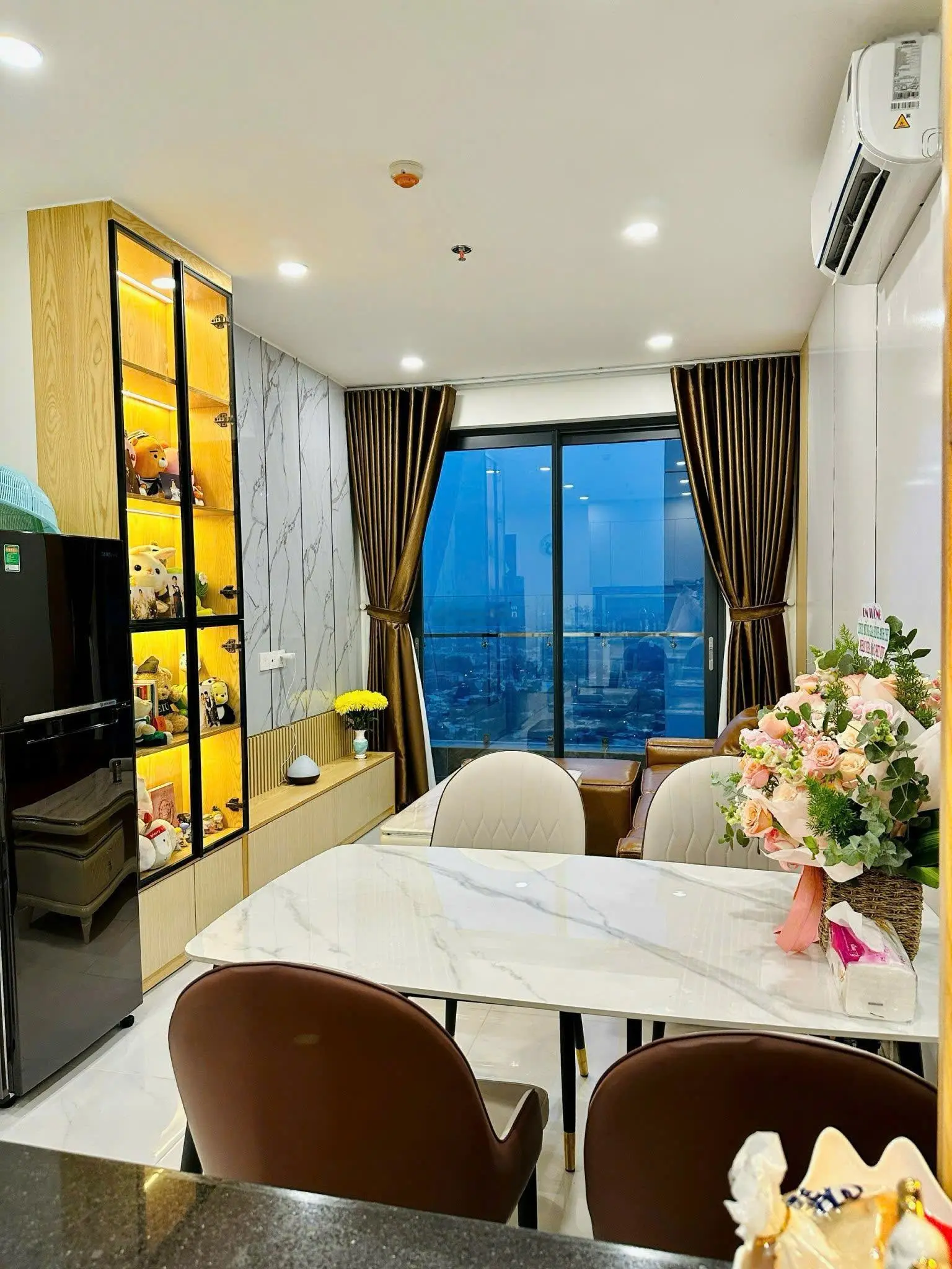 Bán gấp căn hộ C-SkyView 2PN, 2WC - Giá siêu hời chỉ 2,4 tỷ đồng tại trung tâm Thủ Dầu Một