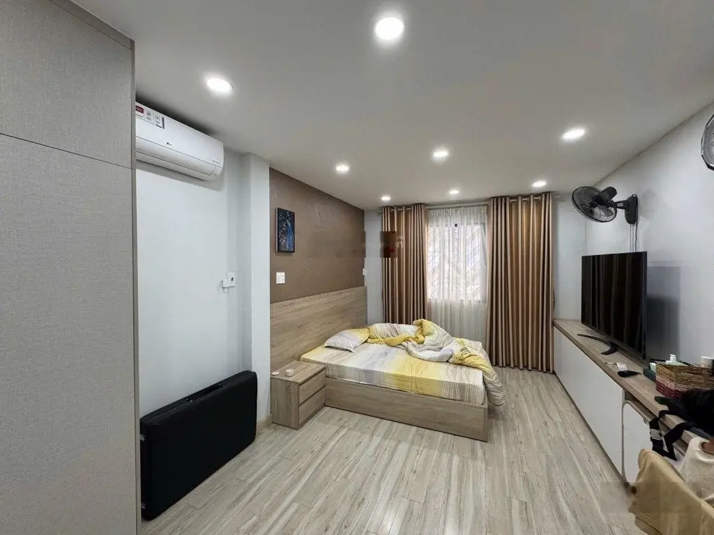 Bán Nhà Riêng Cao Thắng, 12 tỷ, 60 m2, 4PN, 5WC, có thang máy , nhiều tiện ích