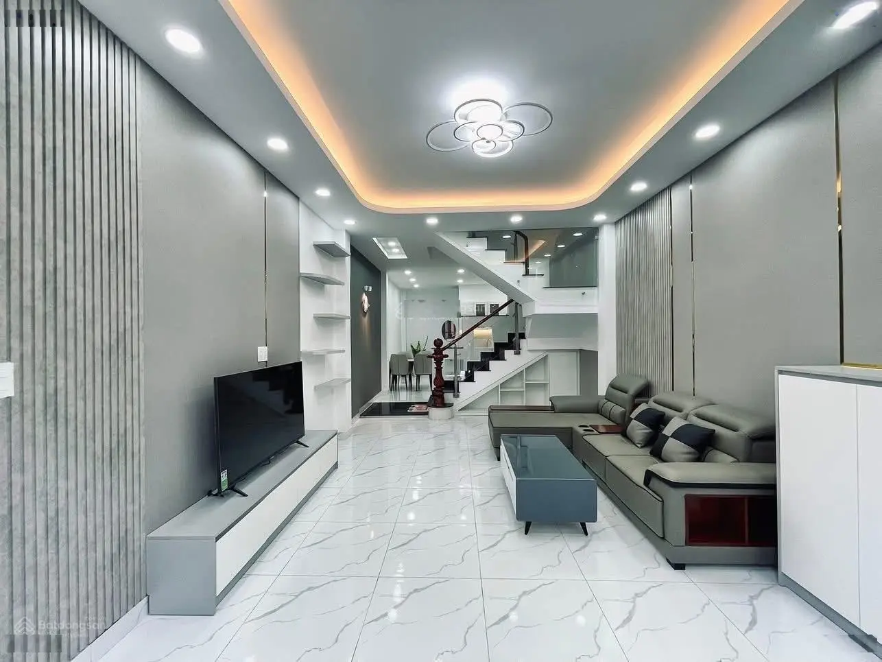 Nhà đẹp 41,4m2 cạnh trường Tiểu học Nguyễn Thái Sơn - đường Huỳnh Thị Của, Quận 3 giá 3tỷ620