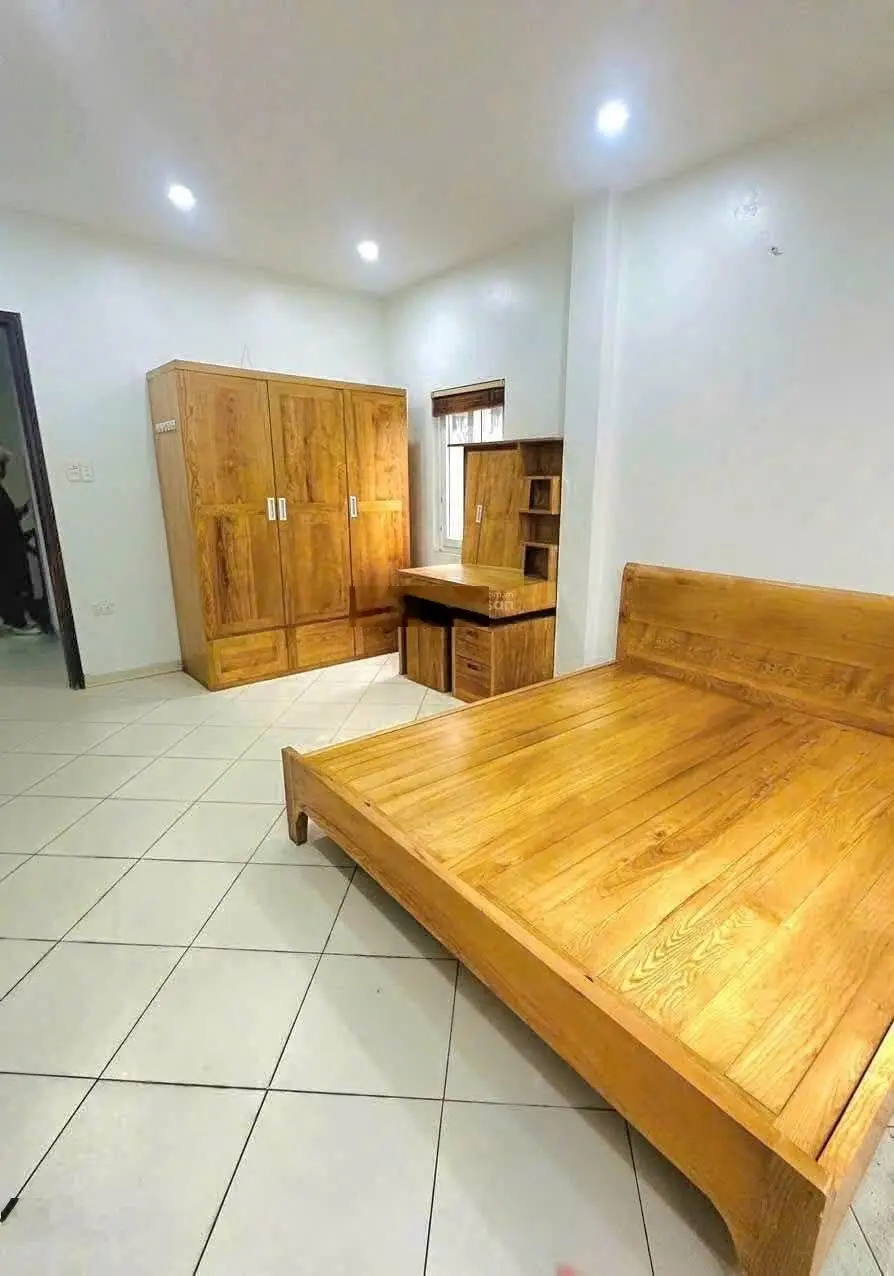 Bán nhà Trần Cung, Bắc Từ Liêm, 36m2 chỉ 7.X tỷ, căn góc, ô tô, dân xây mới