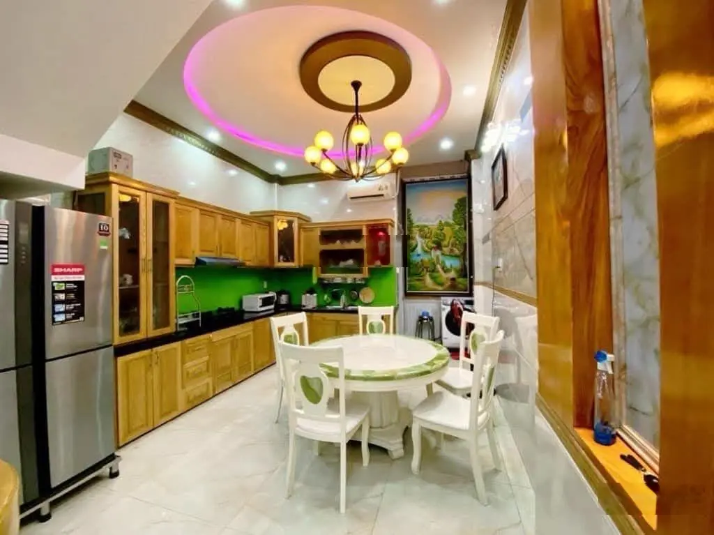 Nhà đẹp 3 tầng-58M2 -ngang 4,2- full nội thất xe hơi tới nhà Huỳnh Tấn Phát nhỉnh 7 tỉ