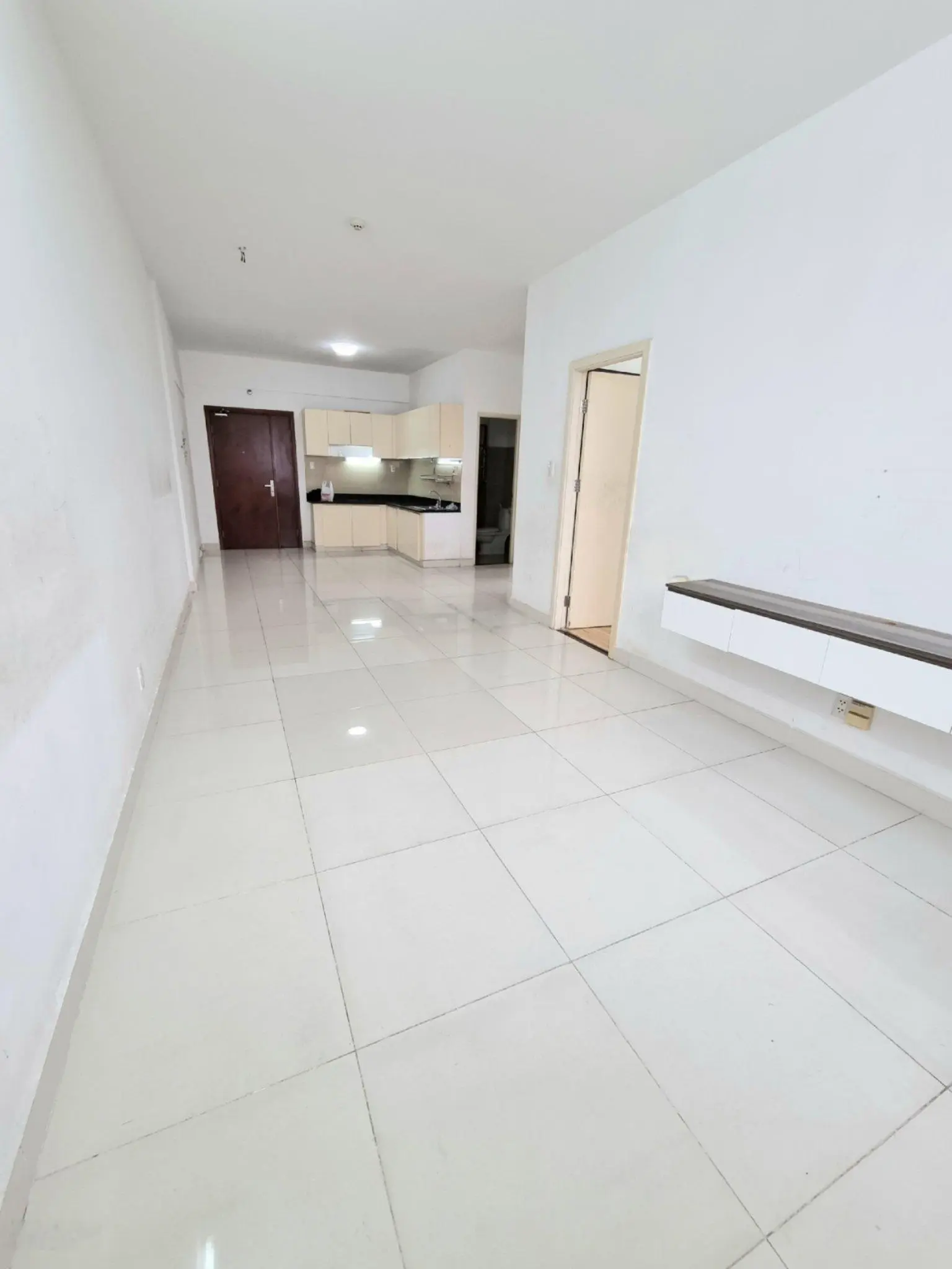 Bán căn hộ chung cư đã có sổ hồng 2 tỷ VND, 64m2, chính chủ, view đẹp