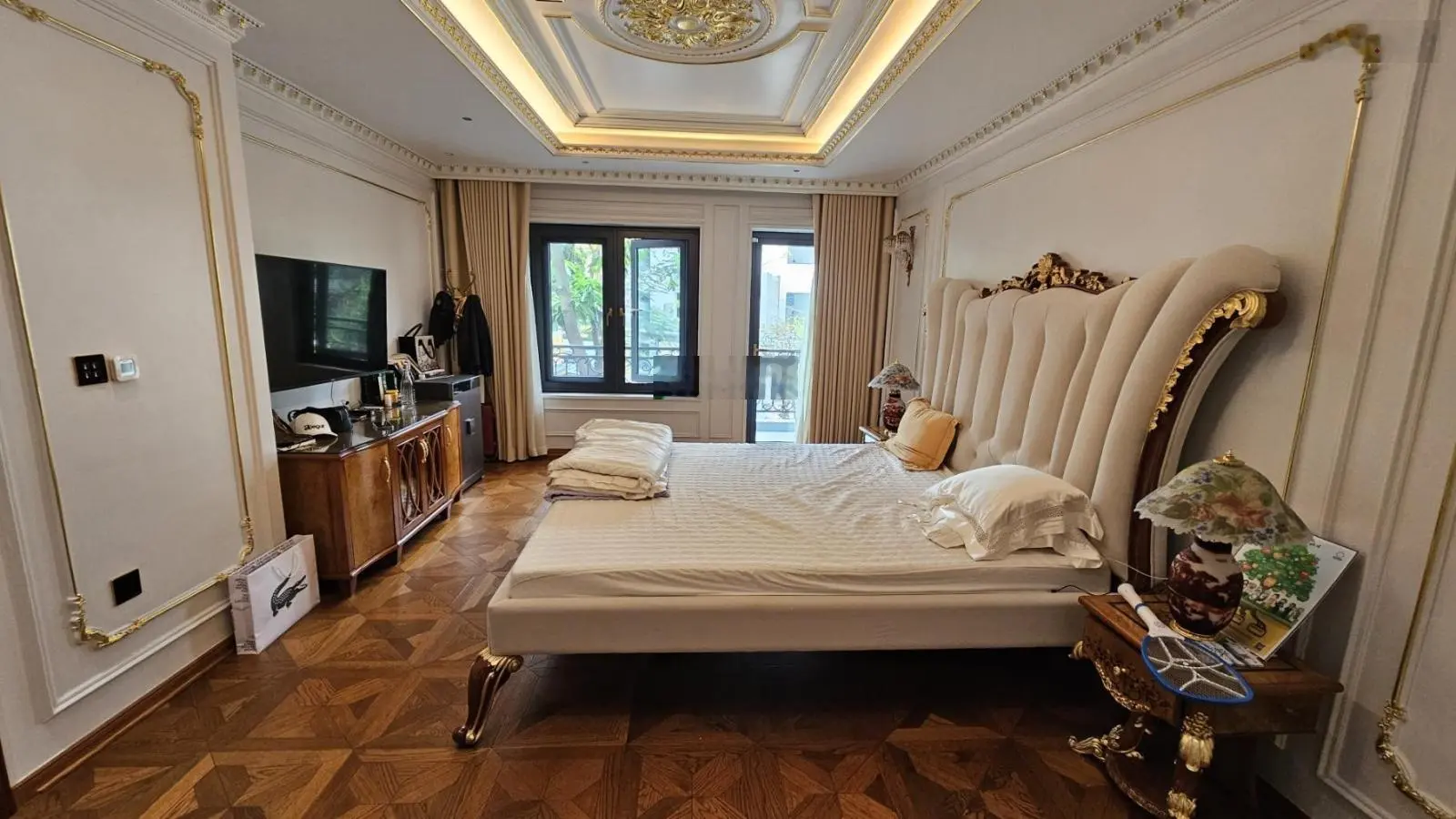 Biệt thự trung tâm khu đô thị Văn Phú - Hà Đông, 4t thang máy - 190m2, giá 54.5 tỷ lh: 0962797596