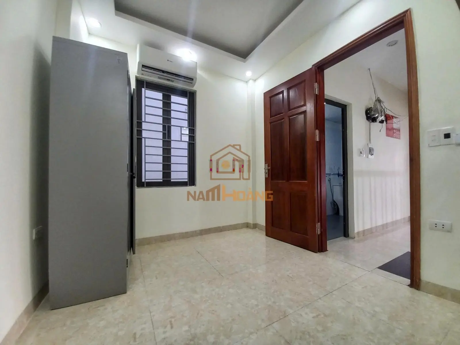 Bán nhà Phố Xốm Phú Lãm ~40m2 xây 4 tầng 5 phòng ngủ ô tô đỗ cửa ngõ thông ô tô qua 6,15 tỷ