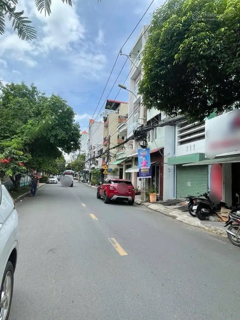 Nhà mặt tiền ngay Hoàng Hoa Thám, Tân Bình - 4x10m - sổ vuông vức, 3 tầng - giá 9. X tỷ