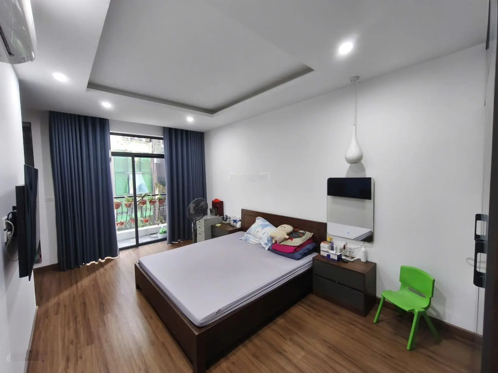 SIÊU PHẨM DUY NHẤT TẠI ĐƯỜNG TÂN XUÂN, giá 18,5 TỶ VND, 100M2.Doanh Thu Khủng.24 Căn Hộ Dịch Vụ