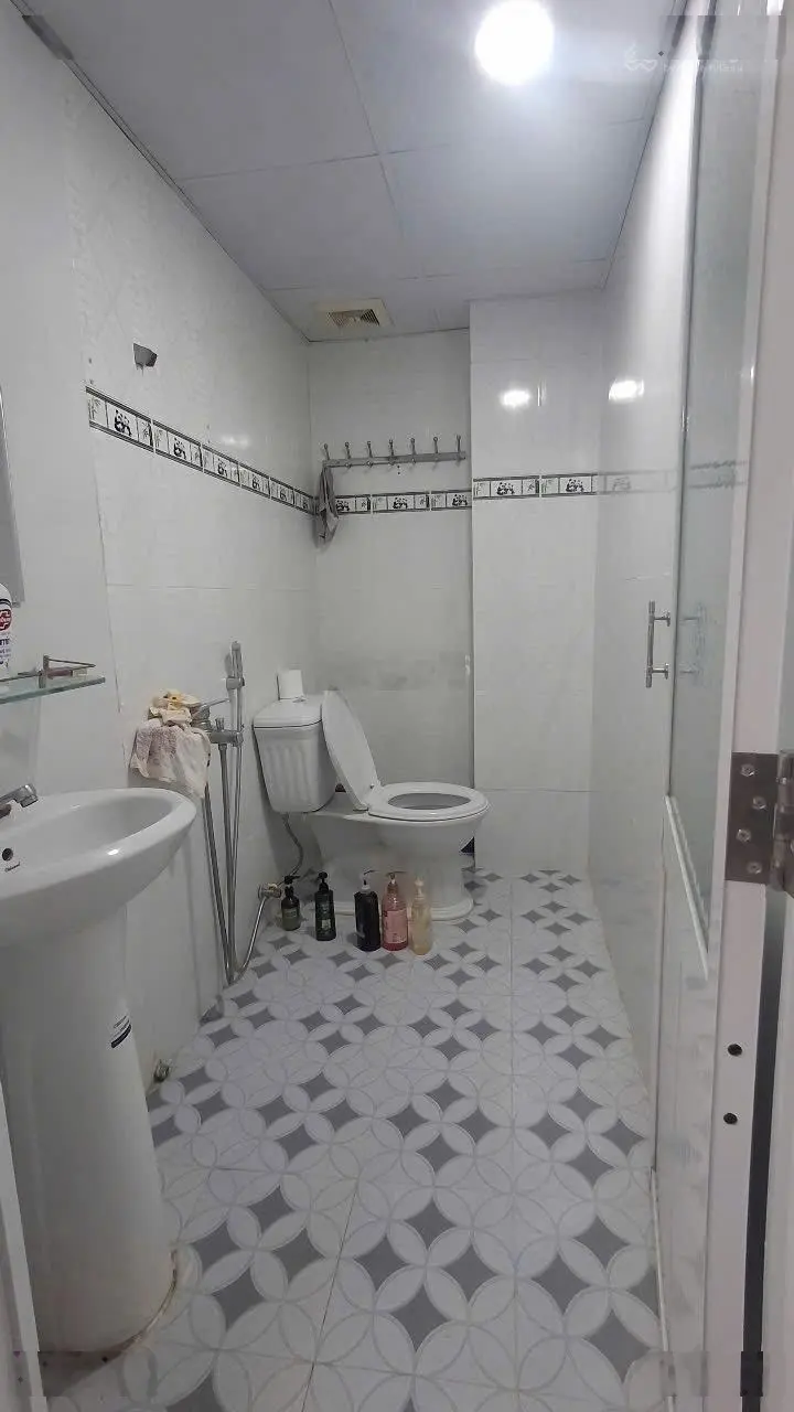 Bán khách sạn 7 tầng mặt tiền Bắc Sơn phường Vĩnh Hải giá 12 tỷ 6 cách biển 3 phút di chuyển