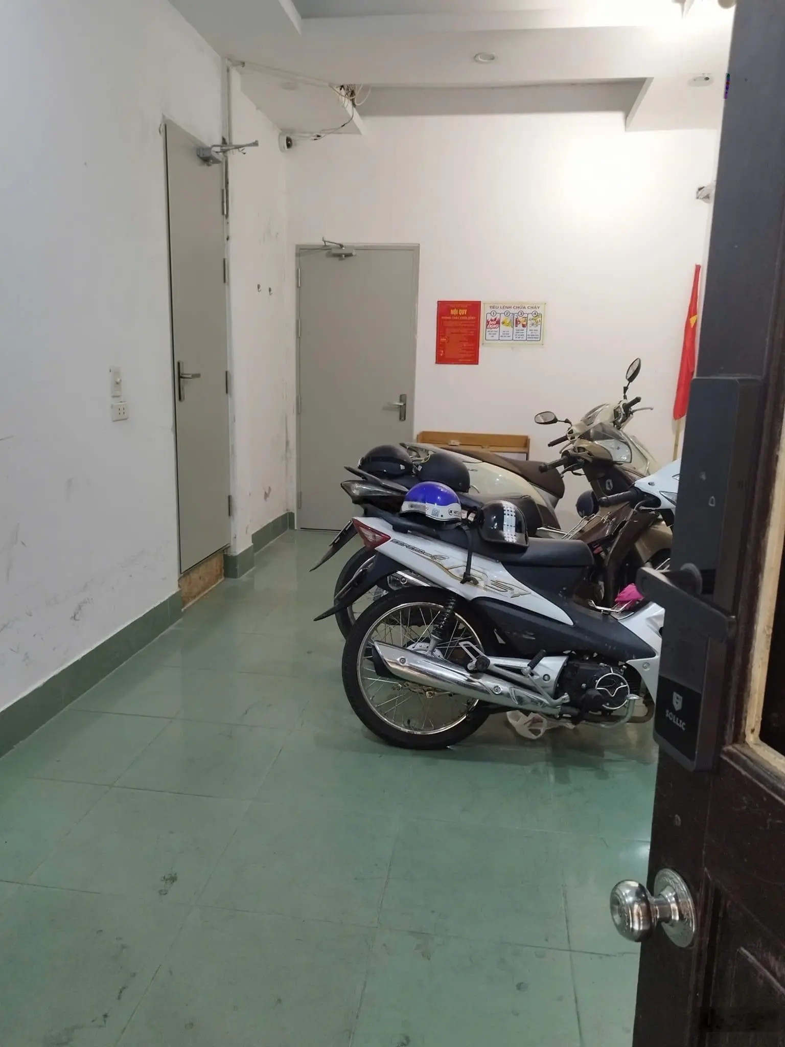 Bán nhà Nguyễn Trãi Q. Thanh Xuân DT 50m2, 5 tầng giá chào bán 12,5 tỷ