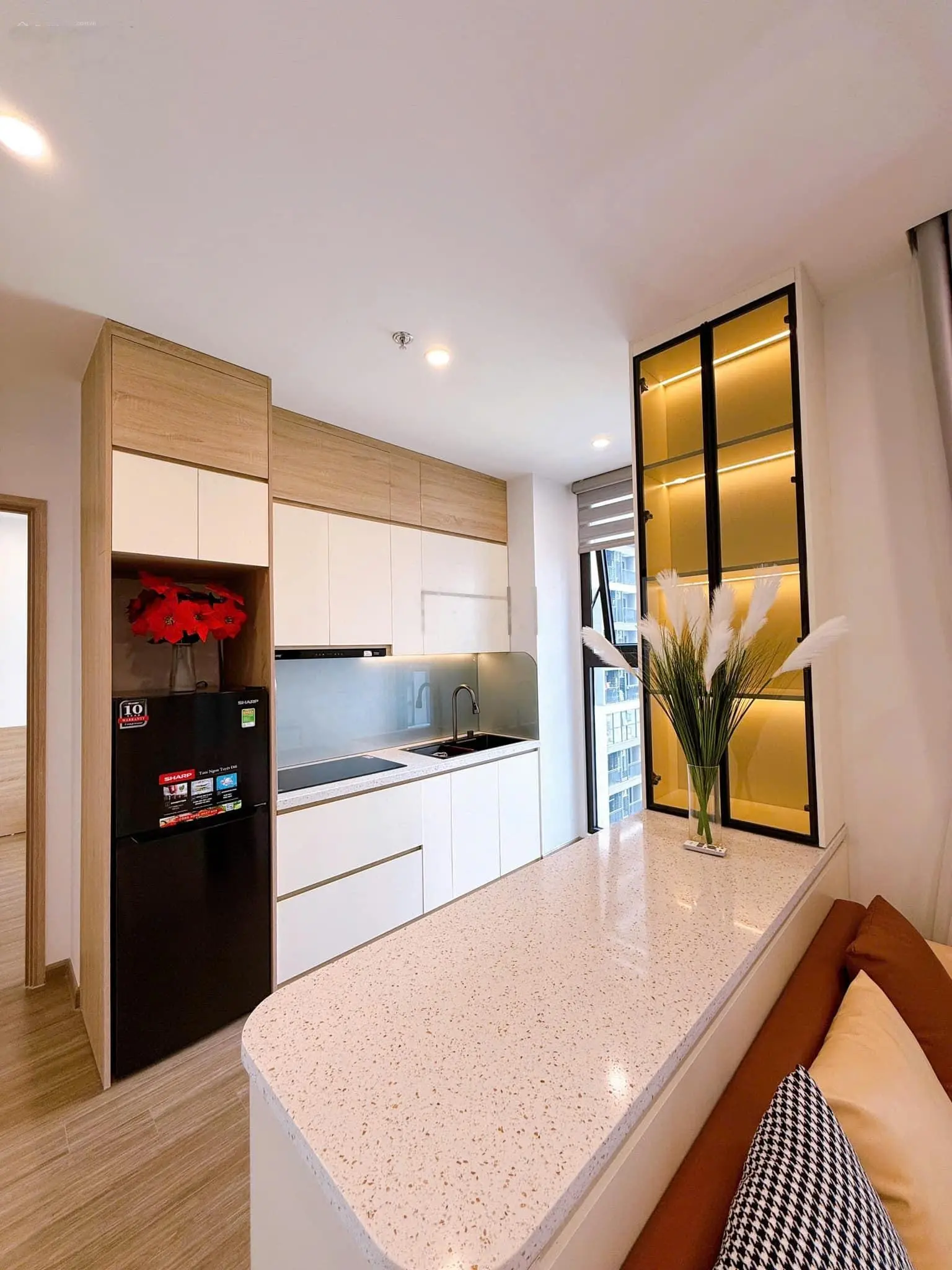 Bán nhanh căn hộ 2PN + 1 góc The Pavilion diện tích 70 chỉ với 3,55 tỷ Tại Vinhomes Ocean Park 1