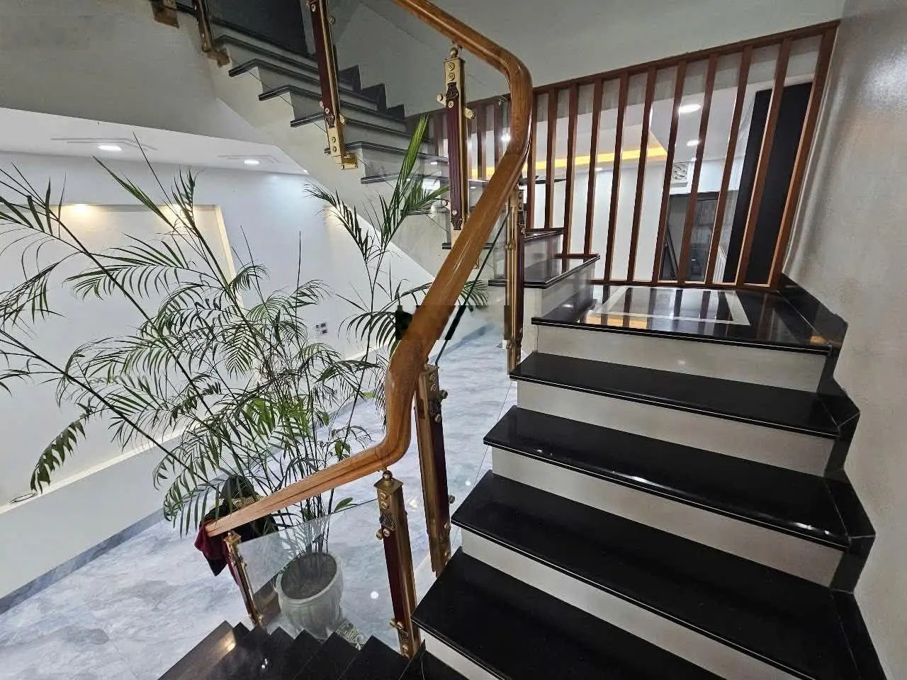 Bán NR 5PN, 5WC, 121m2 chỉ với 5,2 tỷ tại Trường Thi, Thanh Hóa