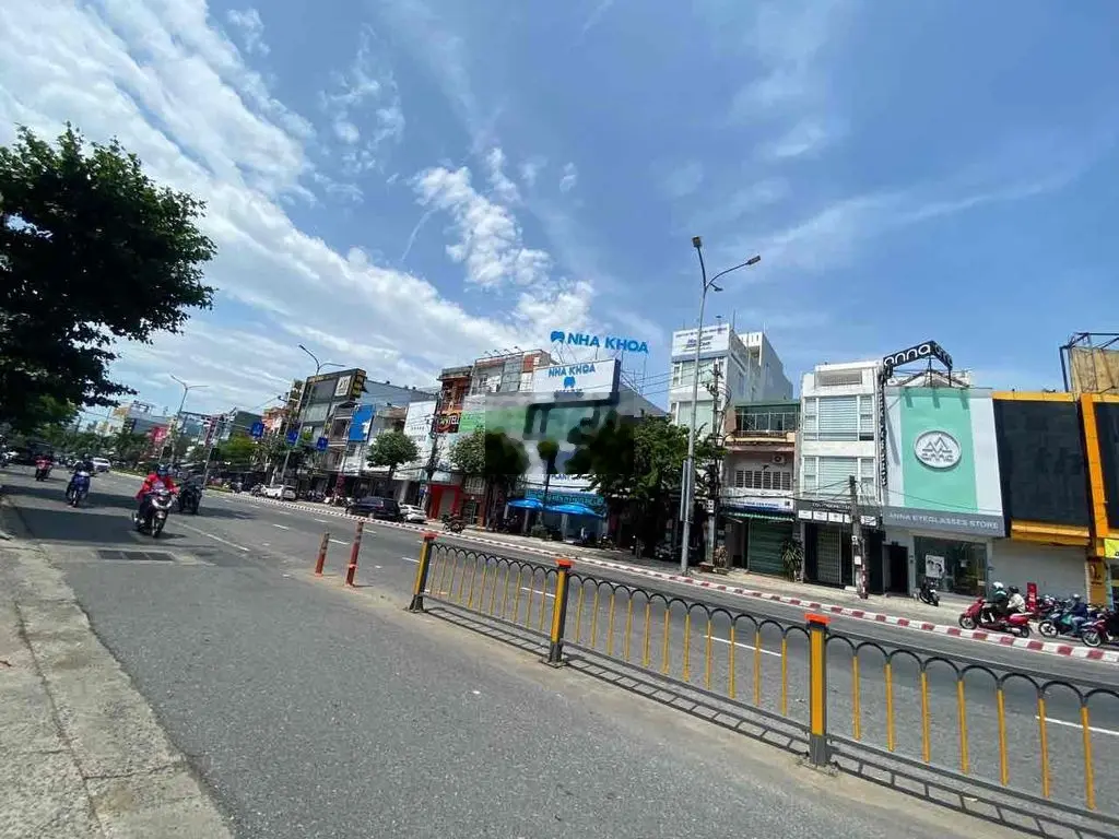 Nhà 2 tầng mặt tiền Nguyễn Tri Phương ngay ngã 4 Ng Văn Linh 8ty2
