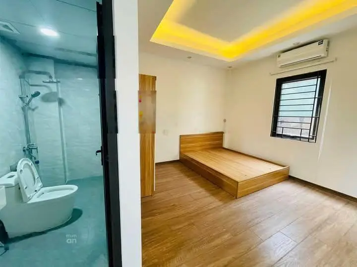 Lô góc phố Vũ Thạnh, gần ô tô, ngõ nông sát mặt phố, dt 42m2 * 4 tầng, mt 3.7m
