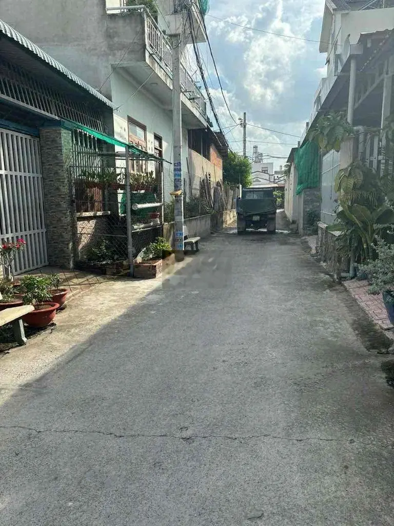 Bán đất 5x19m sổ riêng giá 2 tỷ xx Tân Hiệp Hóc Môn