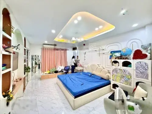 Bán nhà mặt tiền phố chùa quỳnh phường thanh nhàn
