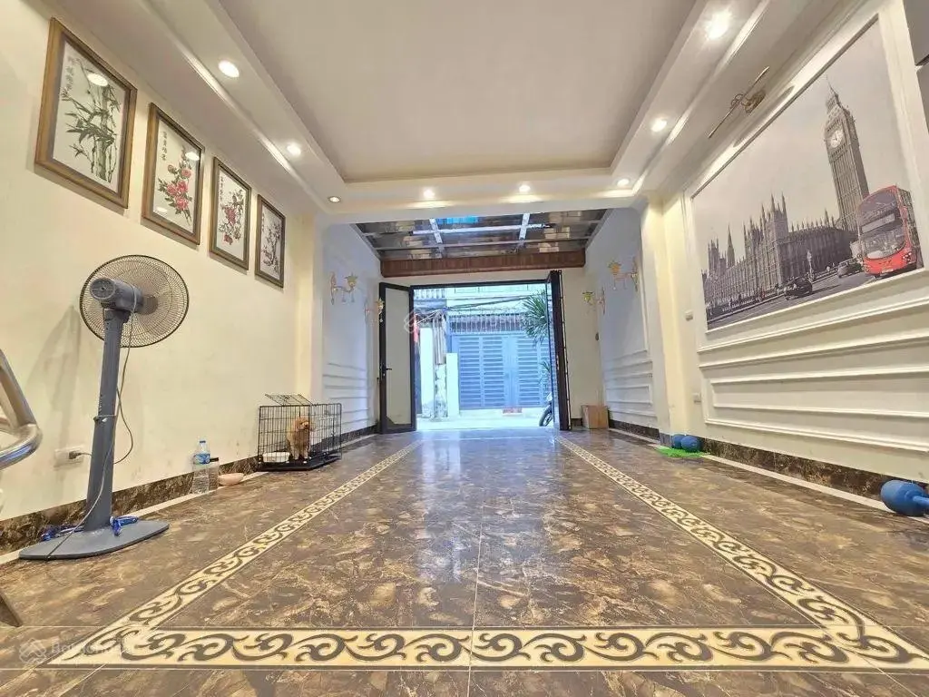 Bán nhà 6 tầng, DT 65m2 trung tâm Phúc Đồng Long Biên. Gara oto thang máy chạy vù vù. Đường ô tô