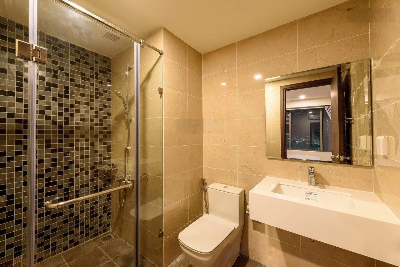 Chính chủ cần bán gấp căn hộ 74m2 The Tresor quận 4 chỉ 4,55 tỷ. LH: 0909 024 ***