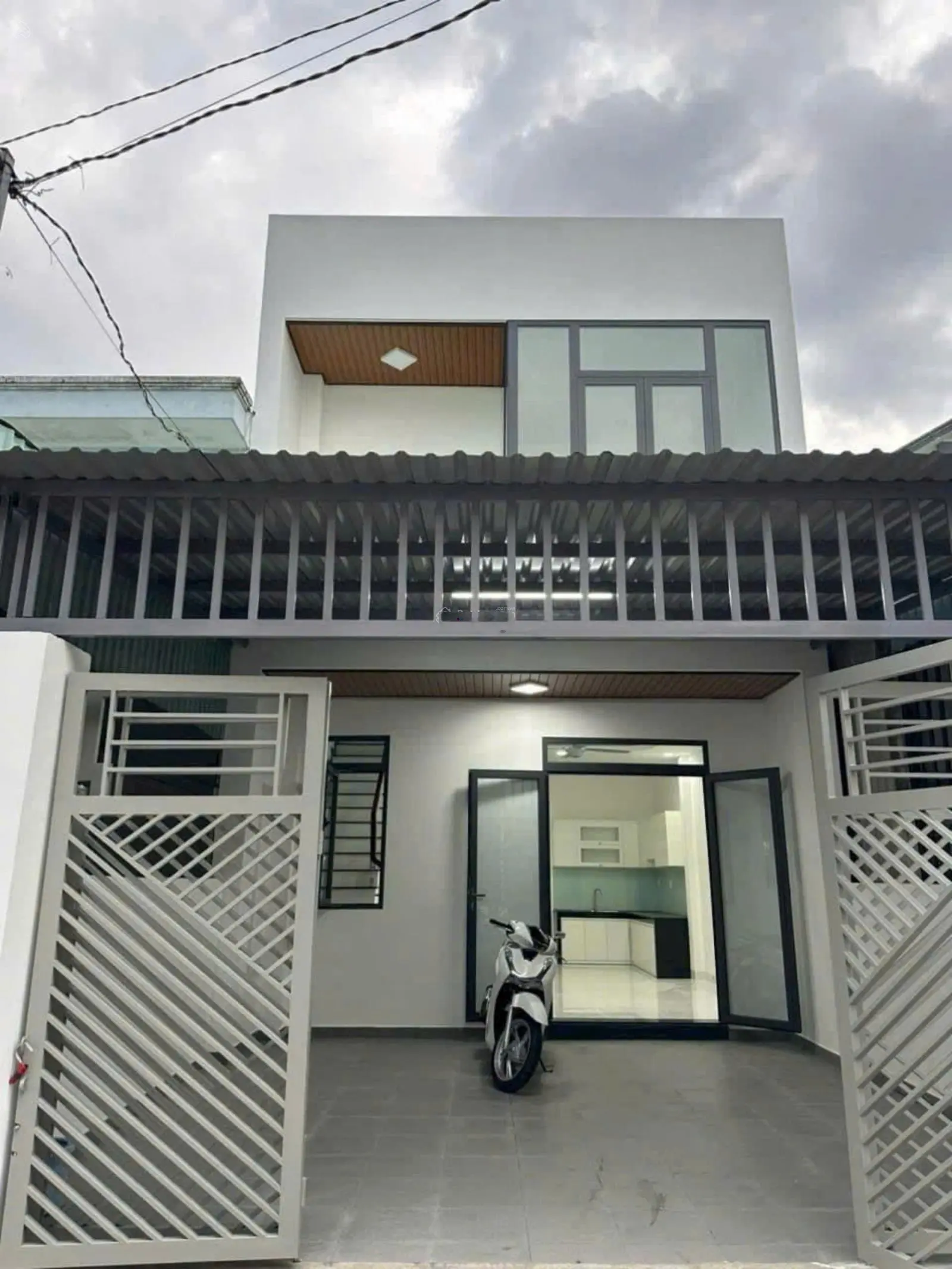 BÁN GẤP NHÀ 100m2 PHÚ MỸ, THỦ DẦU MỘT, BÌNH DƯƠNG. GIÁ CHỐT NHANH TRONG TUẦN 3 TỶ Đ. LH: 0902 868 ***