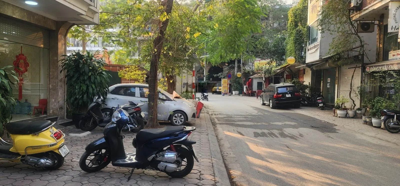 Nhà mặt phố Đại Yên, Đội Cấn KD Cực tốt đường oto tránh có vỉa hè 42m2 x5T giá 14,5 tỷ Đội Cấn
