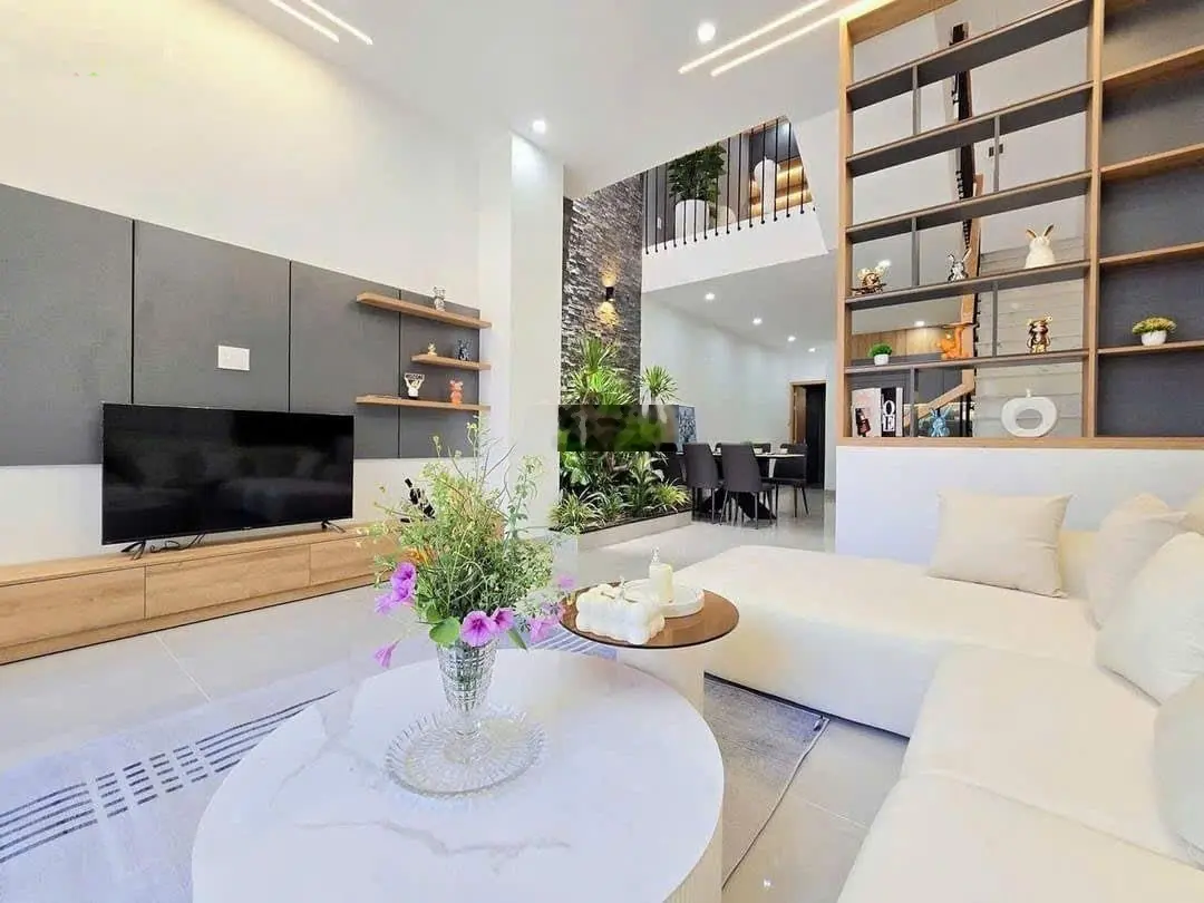 Siêu phẩm nhà đẹp vào ở liền-shr ngay sát mt chiến luợc bình tân dt80m2, chỉ 3ty1 + 2 chỉ vàng