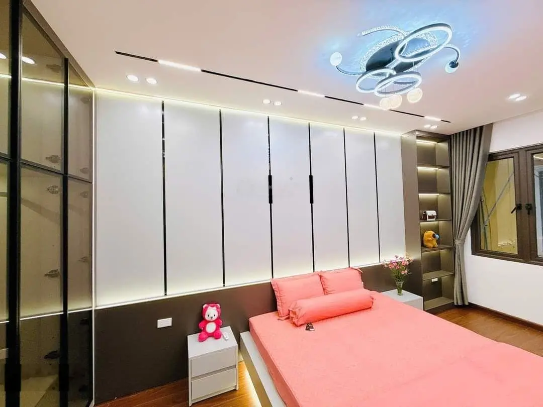 Bán Nhà Triều Khúc,Nhà Mới Full Đồ Nội Thất.Ba Gác Đỗ Cửa.DT 22/26m/2- 4 tầng-MT 3, 4m.Giá 4,6 tỷ.