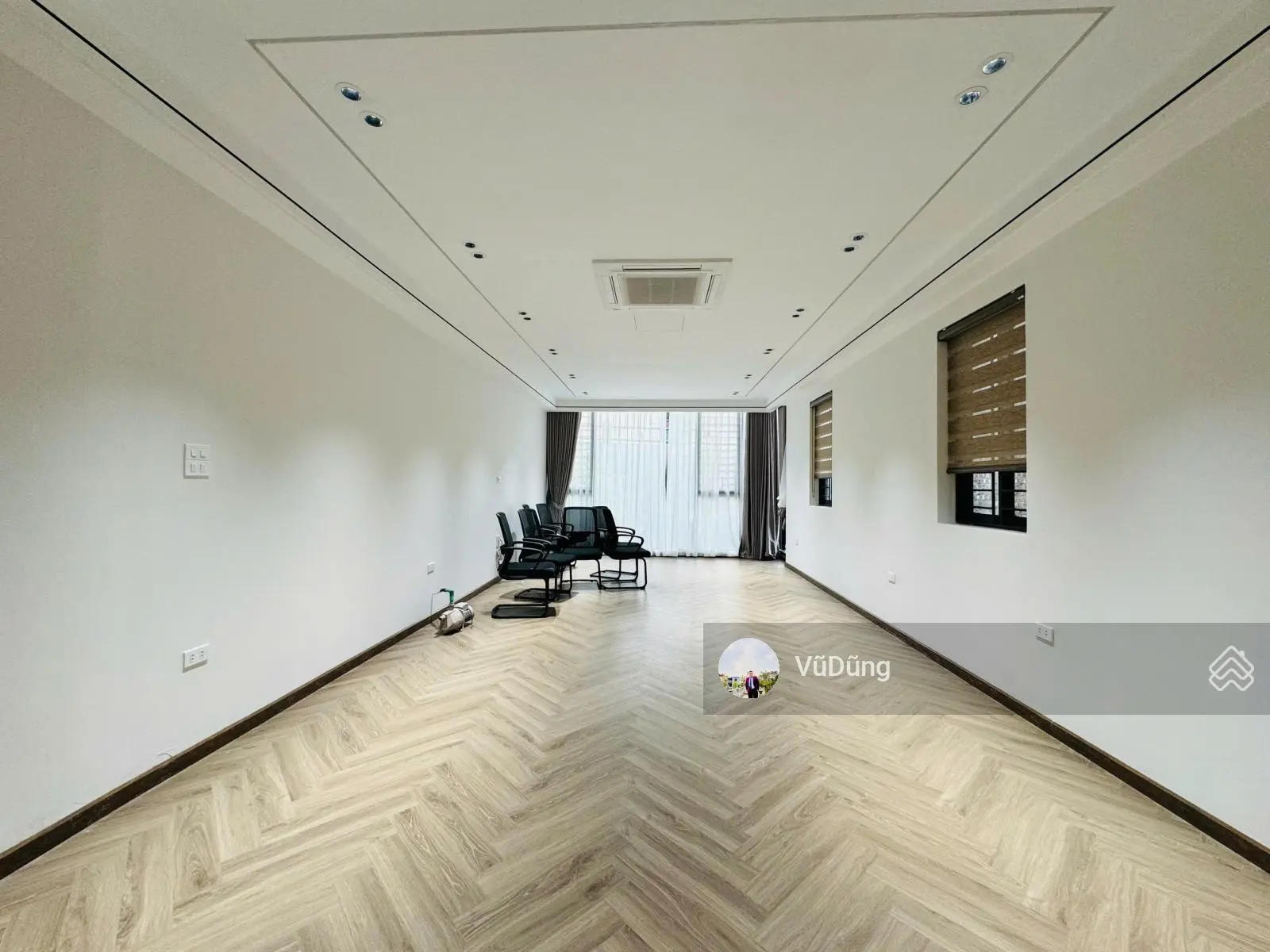 Bán nhà mặt phố Đàm Quang Trung, Long Biên, 52M2, 8 Tầng, MT4.6M, Vỉa hè, kinh doanh, full nội thất