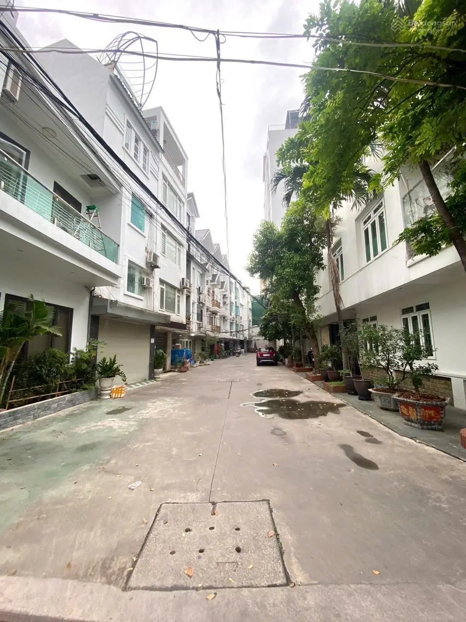 Bán nhà 4 tầng Văn Cao ô tô 7 chỗ vào nhà, 3 ô tô tránh nhau